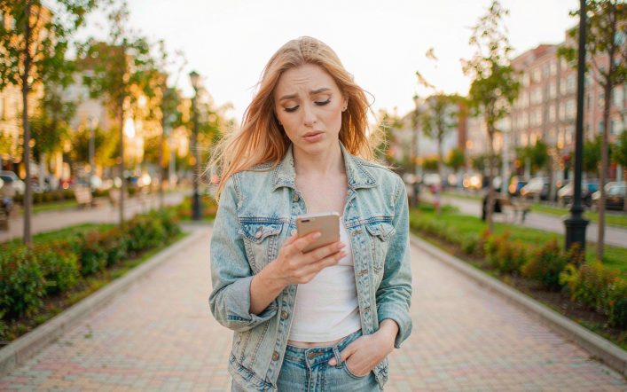 Gaslighting in Dating: 8 Signs You’re Being Manipulated