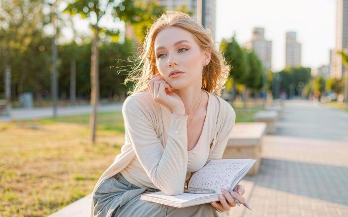 The Psychology of Romantic Idealization: When Love Blinds You